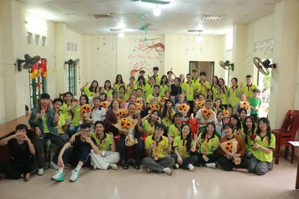 TÌNH NGUYỆN MÙA XUÂN 2025 – MỘT HÀNH TRÌNH CỦA TÌNH YÊU THƯƠNG