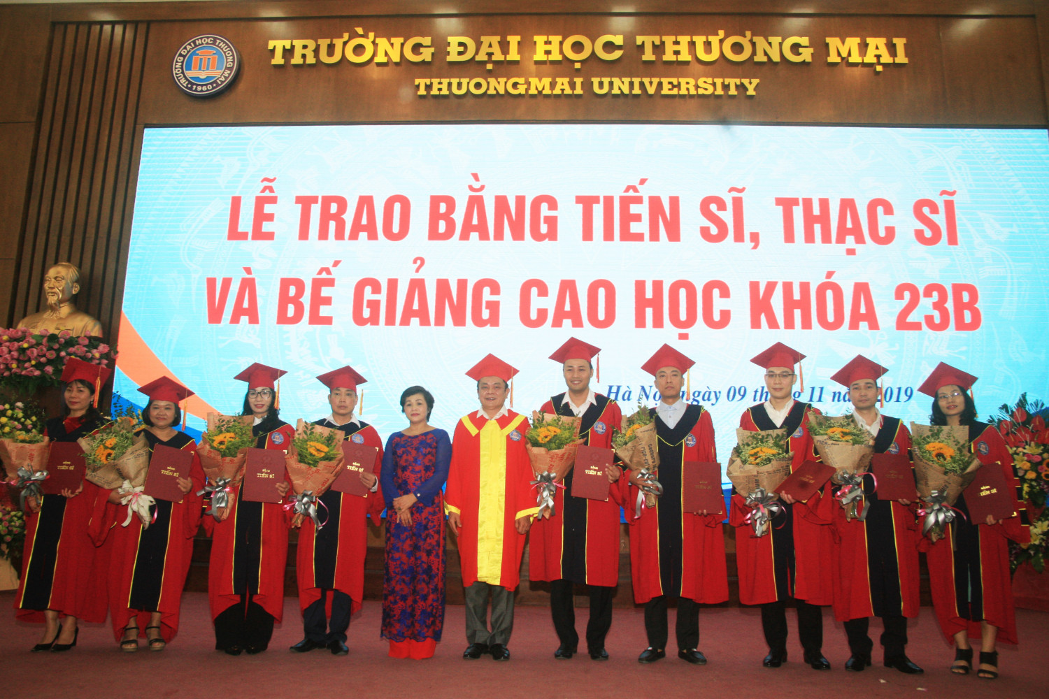 Lễ trao bằng Tiến sĩ, Thạc sĩ và bế giảng cao học khóa 23B